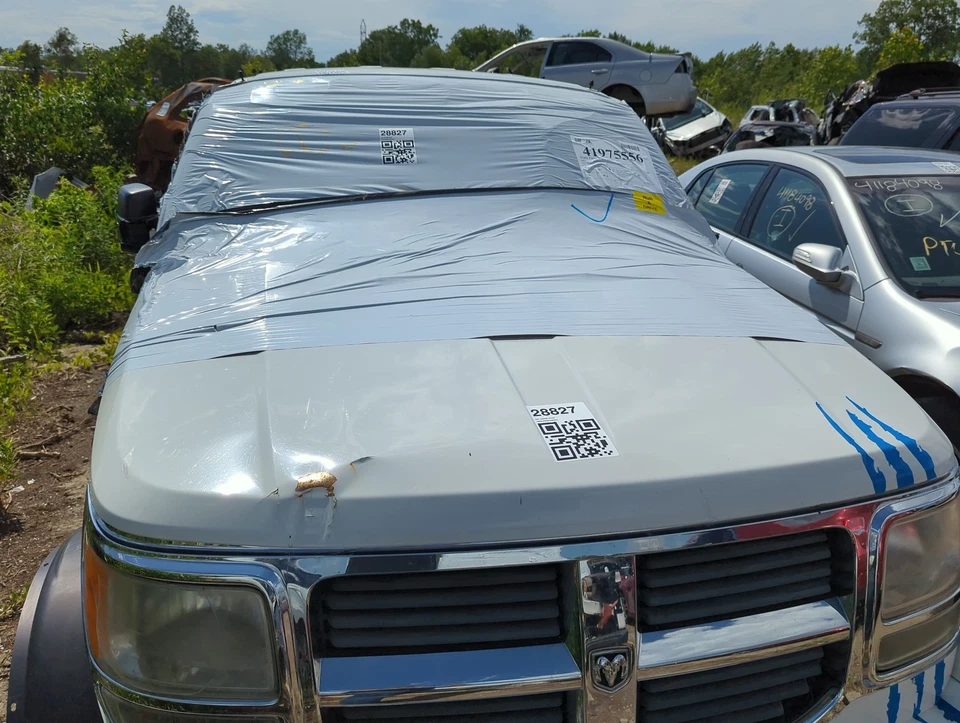 2007-2011 Dodge Nitro Hood Oem POY8U - Image 1 of 1