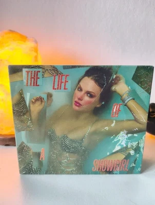 The life of a showgirl - Limited Sweat and Vanilla Perfume - Taylor Swift - New - Bild 1 von 3