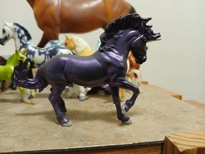 Breyer Stablemate Horse Purple Unicorn Fireheart Collection Sale - Picture 1 of 3