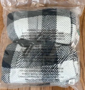 Vera Bradley Throw Blanket Nwt 80” X 50” Kingbird Plaid Gray 12408-14674 Nautual - Picture 1 of 4
