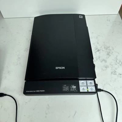 Epson Perfection V300 Scanner For Photos Documents Images Slides Film - Image 1 of 4