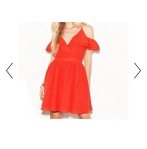 Vestido Chloe Oliver Anthropology Nuevo con Etiquetas Hasta la Rodilla Rojo Talla Grande - Imagen 1 de 7