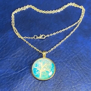 Pendant Necklace Round Domed Glass Cabochon Silvertone Blue White Tree of Life - Picture 1 of 10
