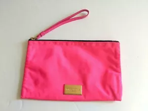 Bimba y Lola Neon Pink Clutch Nylon Zip Bag with Gold Metal Badge 23 x 14 cm - Picture 1 of 6