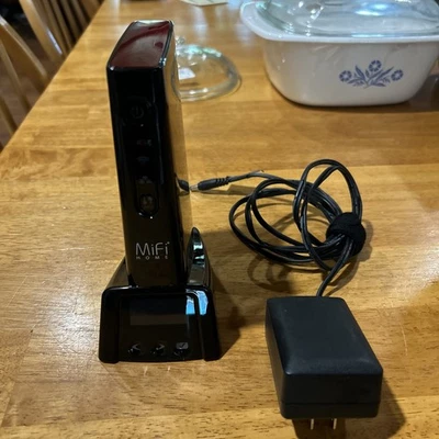 Verizon T1114 Black Wireless 4G LTE Home Broadband Router by Novatel Used - Image 1 of 4