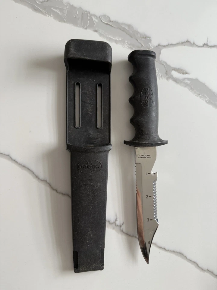 Cuchillo de Buceo Dacor Vintage Modelo 950 Nuevo Foto 1 de 2