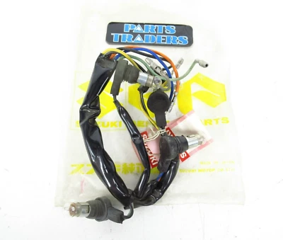 NOS Genuine Suzuki Speedometer/Tachometer Bulb Socket GT250 GT380 GT550 - Image 1 of 3