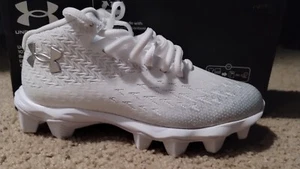 Under Armour baseball, softball cleats - Picture 1 of 6