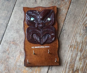 Vintage Maori Weku Tiki Key Holder New Zealand - Picture 1 of 7