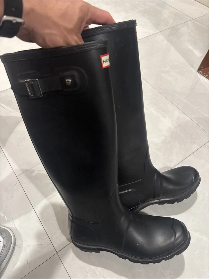 Hunter Boots Original Tall Matte Black Rain Boots Women’s Size 8 With Extra Sock - Image 1 of 4