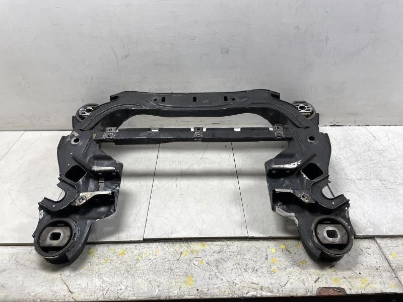 2004 2006 AUDI A8L 4.2 QUATTRO FRONT CROSSMEMBER SUBFRAME OEM+ - Image 1 of 4