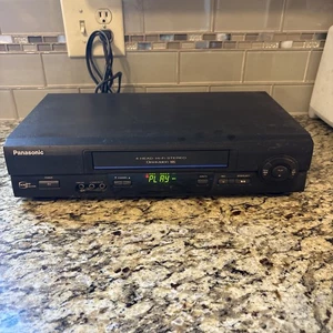 Panasonic Videorecorder Omnivision PV-V4601 VHS Tape HiFi Stereo Recorder mit Fernbedienung - Bild 1 von 13