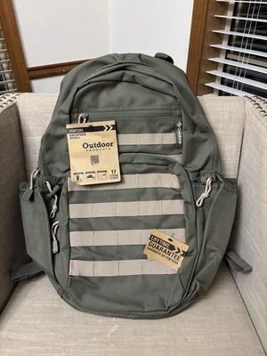 Outdoor Products NWT Venture Backpack 17 Liter Green 2L Reservoir Compatible NEW - Image 1 of 4