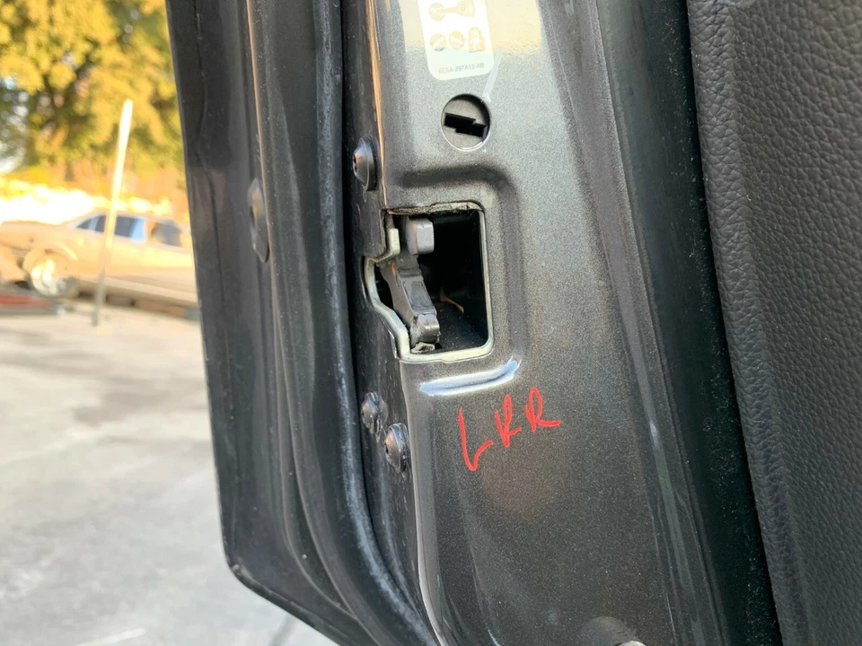 2006 2007 2008 年 2009 年林肯 ZEPHYR MKZ 左后门锁带动作器 — 第 1/1 张图片