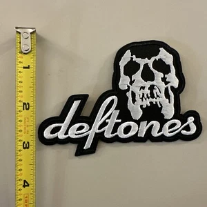 Deftones - Embroidered Iron on patch - Punk/Rock/Metal/ Music / Art - Picture 1 of 3
