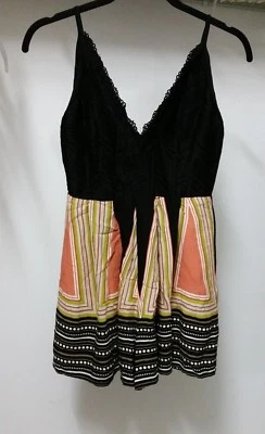 Новый женщин очень повседневный многоцветный кружевной комбинезон шорты размер S  - Изображение 1 из 4