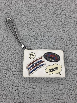 Muñequera Coach Marvel Capitán América Mujer Tiza Blanca Hombre Araña Parche Bolsa Foto 1 de 4