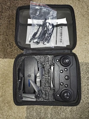 Professional Drone E88 4K Wide-Angle HD Camera Wifi Fpv Height Hold Foldable new - Image 1 of 4