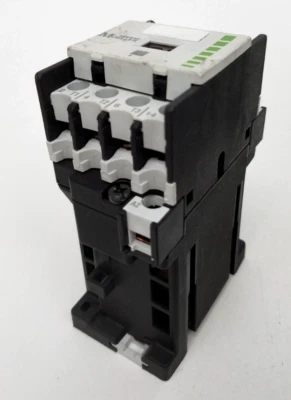 DIL00M-G-10 Moeller Contactor 24V DC Coil *NEXT DAY OPTION* - Image 1 of 4