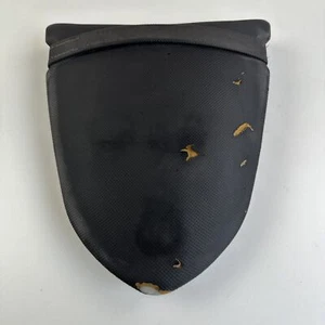 Kawasaki ZX6R 636 2006 Rear pillion passenger seat 530660137MA *marks as shown - Picture 1 of 10