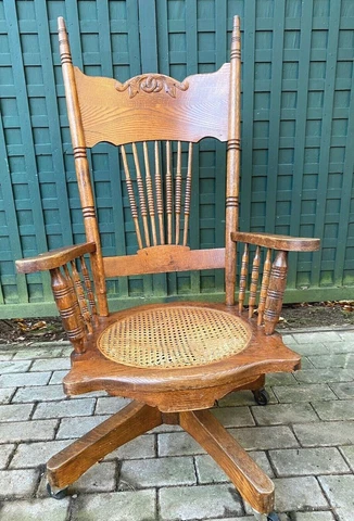 VINTAGE AMERICAN ANTIQUE SWIVEL ROLL TOP DESK CHAIR, 1890, GOLDEN OAK. DETAILED Cover