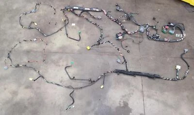 Жгут проводов для пола внутренней кабины Dodge Ram 1500 2009 года от оригинального производителя MOPAR P68031929 - Изображение 1 из 4