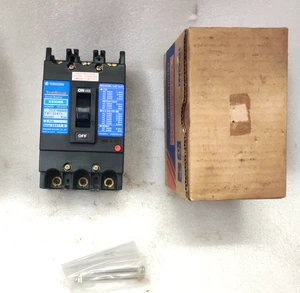 TERASAKI INTERRUTTORE ELETTRICO XS30NS TEMPREAK 20A 3 POLI # NUOVO SCATOLA APERTA - Foto 1 di 9