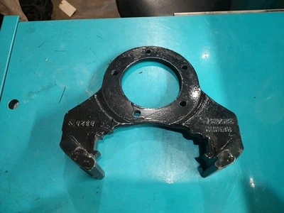 Soporte de pinza izquierda lado izquierdo Ford F100 F150 Bronco 1976-1979 1/2 tonelada Dana 44 Foto 1 de 3