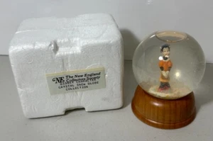 Disney Clarabelle Cow First Limited Edition New England Sammler Schneekugel - Bild 1 von 3