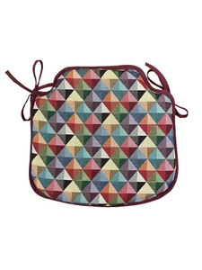 Big Holland Tapestry Small Spindle Back Tie-On Seat Pad. Garden/Kitchen/Dining - Picture 1 of 5