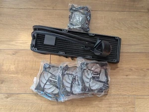MSI MAG Series CoreLiquid 360R aRGB CPU liquid cooler AIO rotatable blockhead - Afbeelding 1 van 21