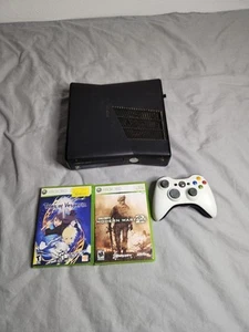 Microsoft Xbox 360 S Black Console System 1439 120 GB W/ Games Controller Tested - Picture 1 of 10