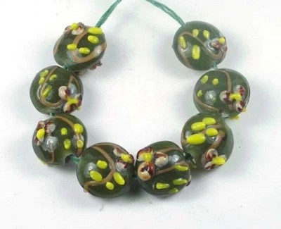 8 cuentas de lentejas de vidrio "Flashy Olive" hechas a mano de murano de 15 mm Foto 1 de 3