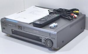 SONY WV-H5 Hi8 8mm VHS VCR W Video Cassette Deck Player Set Tested w/ Remote