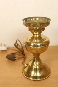 Vintage Electric Brass Oil Lamp Base Converted - Made in England - Picture 1 of 22