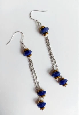 Orecchini in argento 925 con lapislazzuli a rondelle e dischi di ematite dorata  - Immagine 1 di 4