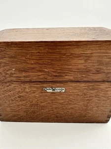 Globe Wernicke Oak Wood File Recipe Box No 83 C Dovetailed Corners Vintage - Picture 1 of 10