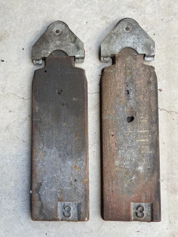 SET OF 2 VINTAGE WINDOW WEIGHTS 3 POUNDS WITH SASH PULLEYS ATTACHED Cover