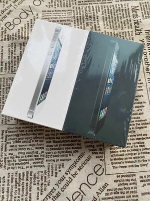 📱Apple iPhone 5 - 16GB - Black white gold (Unlocked) IOS6 Sealed📱 - Image 1 of 4