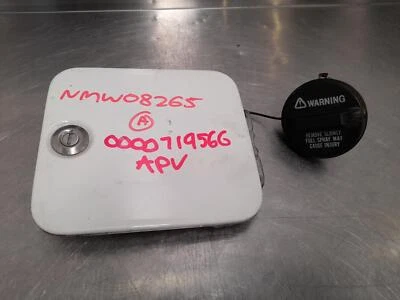 SUZUKI APV FUEL DOOR GD WHITE 06/2005-01/2018 719566 - image 1 of 4