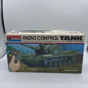 Vintage Monogram Leopard WWII German Tank 1/32 Scale Radio Control Tank New - Picture 1 of 6
