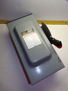 SQUARE D 60 AMP FUSIBLE SAFETY SWITCH 50 HP 600 VAC 3 POLE 3R 3 PHASE  H362RB