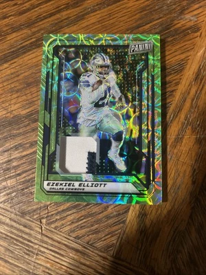 Ezekiel Elliott 2019 Panini Patch and Numbered 22/25 - Image 1 of 3