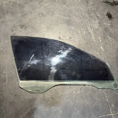 97-03 BMW 528i 525i 530i 540i M5 Right Front Door Window Glass E39 - Image 1 of 4