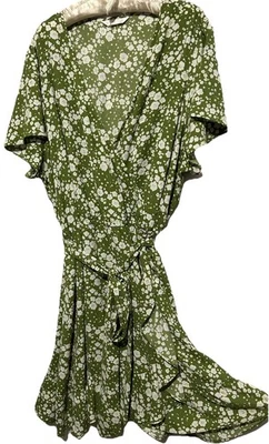 LC Lauren Conrad Dress 4X Green Floral Faux Wrap Belted Fit And Flare Plus Size - Image 1 of 4