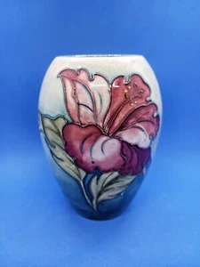 Vintage 5" Moorcroft Pottery Vase - Picture 1 of 5