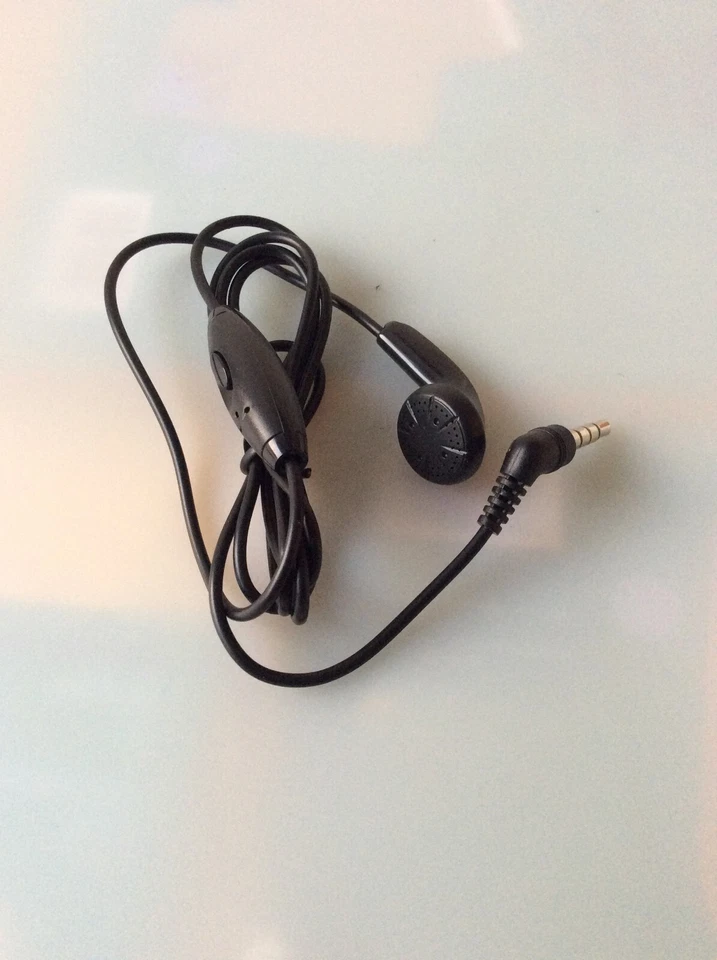 2.5mm Mono Hands-Free Headset with micro - Black - Image 1 of 1