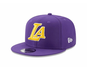 Snapback Uomo NBA Los Angeles Lakers New Era Viola Schiena Mezza 9FIFTY Regolabile - Foto 1 di 12