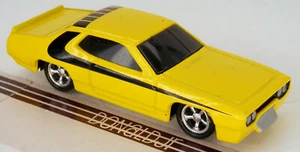 Racing Champions 1972 Plymouth Road Runner Daisy Dukes of Hazzard 1/64 diecast - Imagen 1 de 2