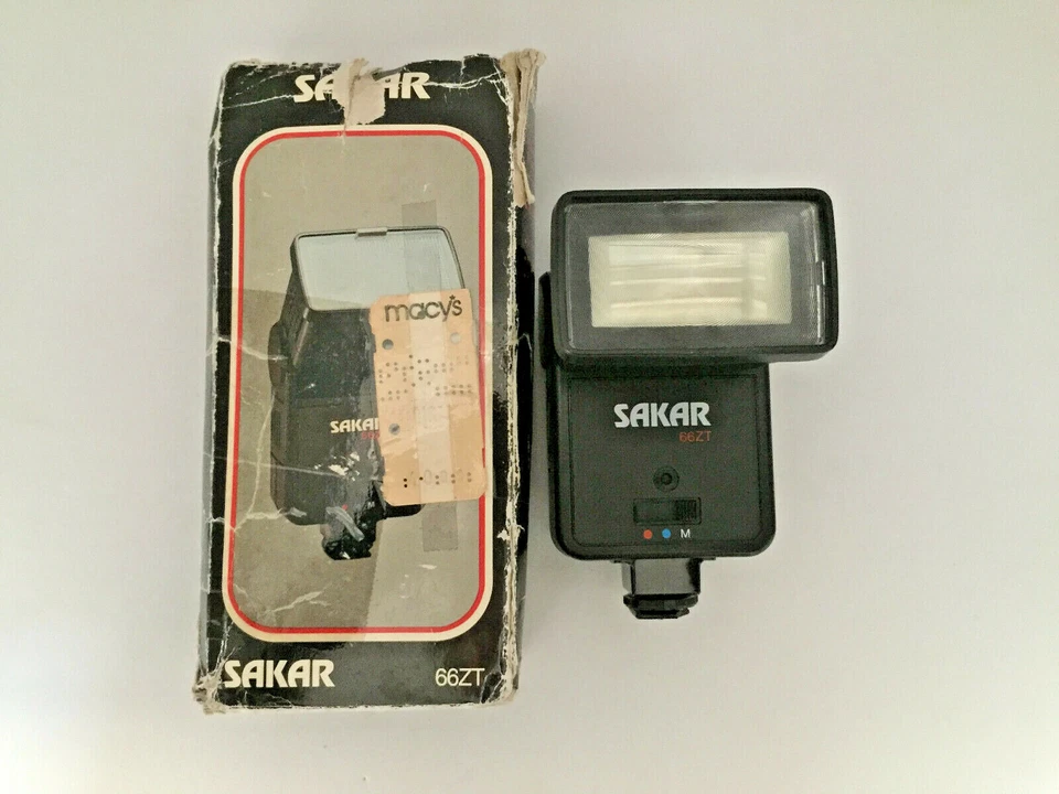 VINTAGE Sakar 66ZT Camera Film 35 mm Flashes  - Image 1 of 4